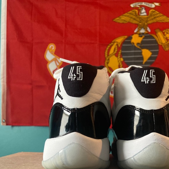 Jordan 11 concord size 7 - Picture 3 of 3